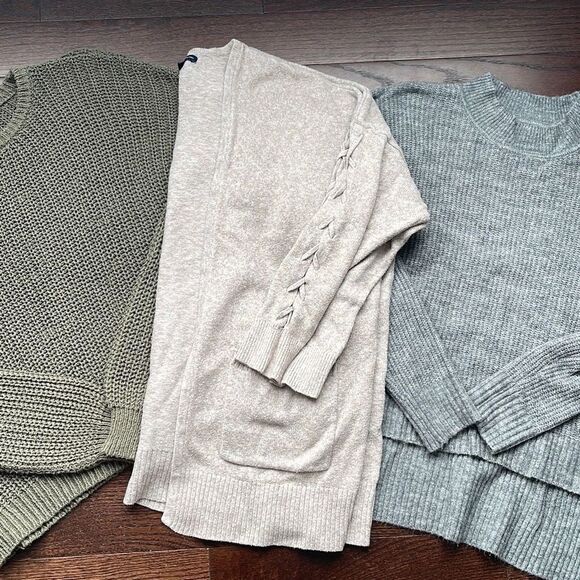 Sweater Bundle Forever 21 American Eagle Ambiance Apparel Medium Green‎ Gray Tan - Picture 1 of 7